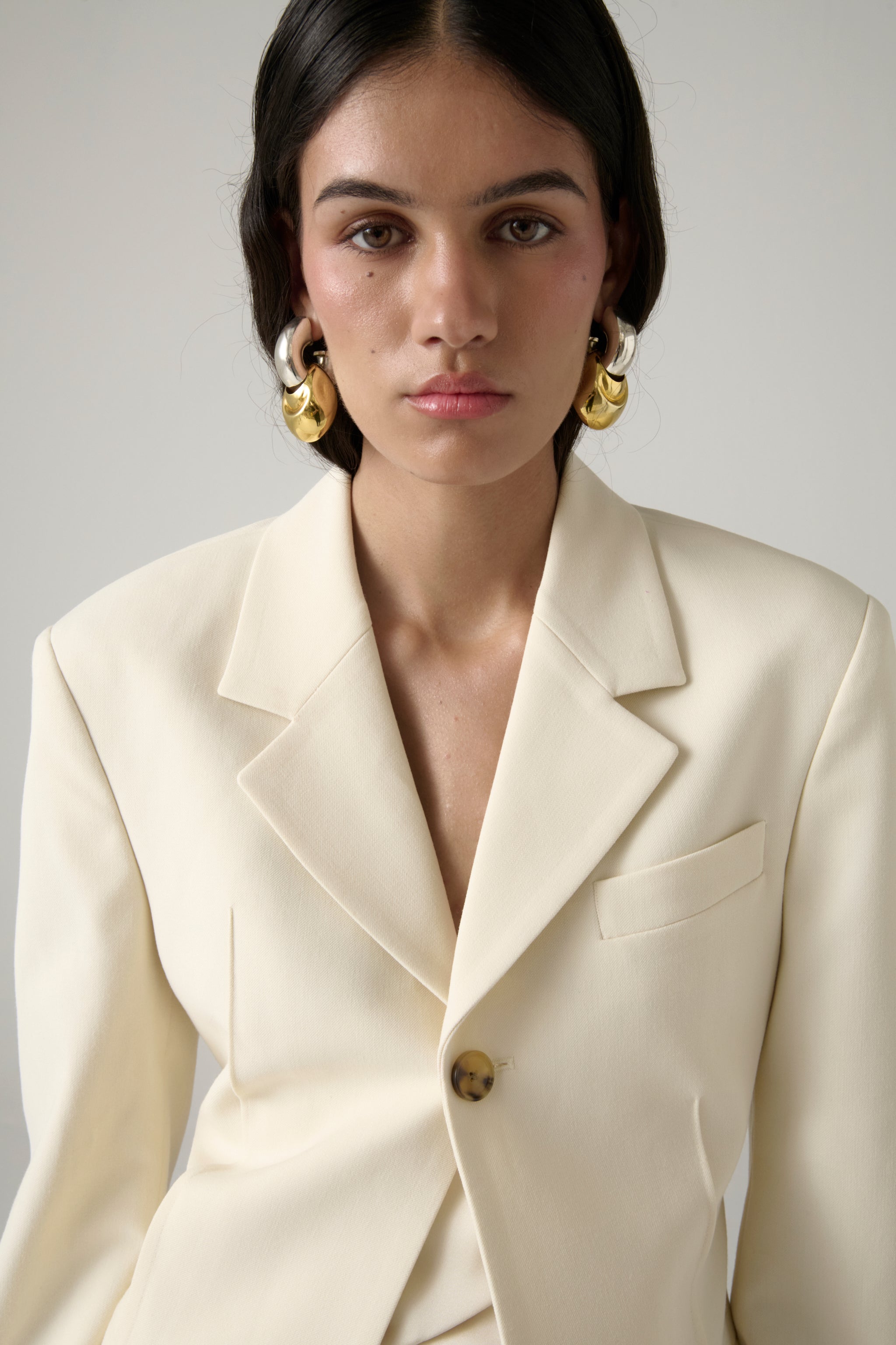 LA SEÑORA BLAZER.