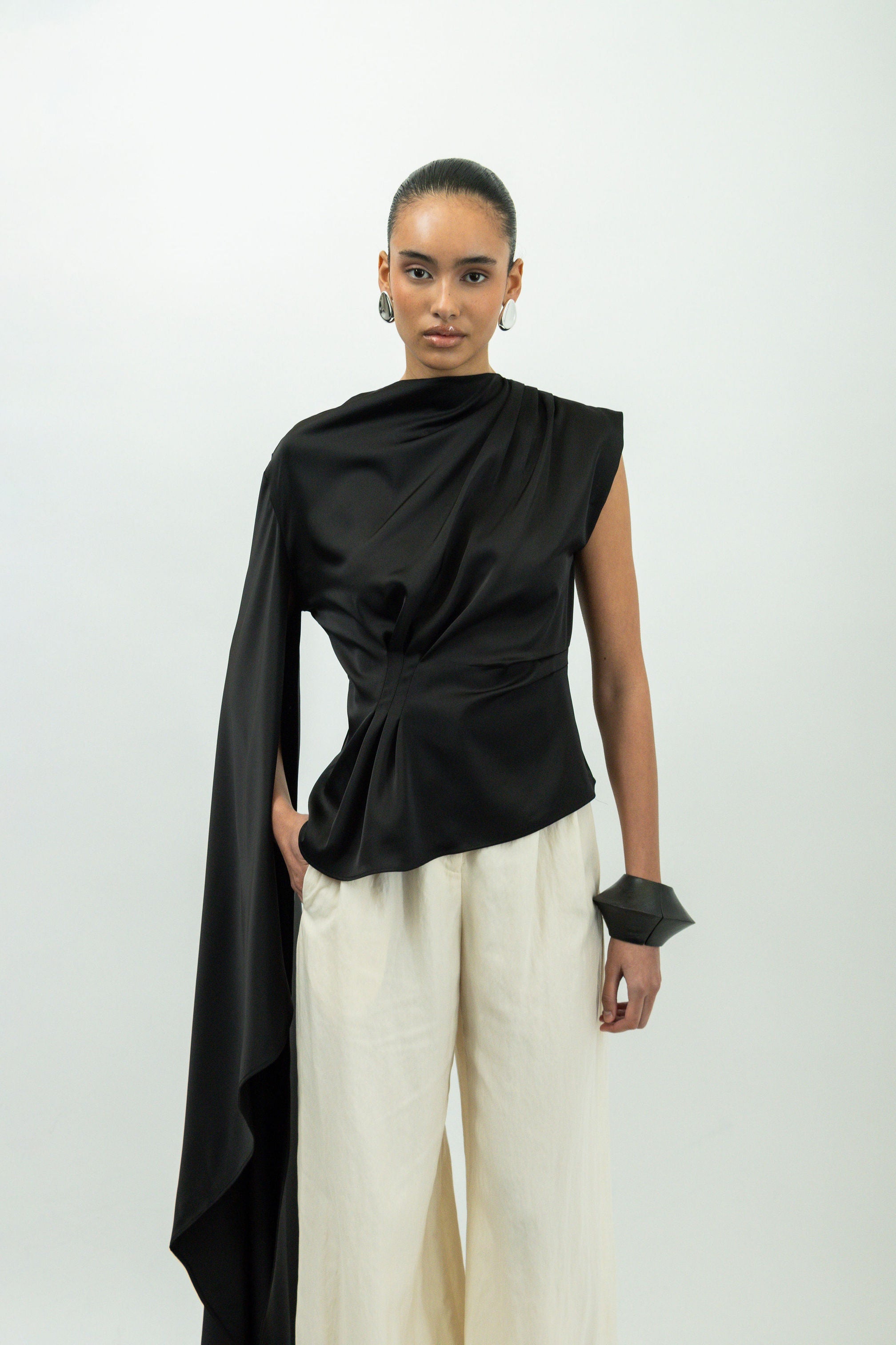 LA PACHANGUERA BLOUSE.