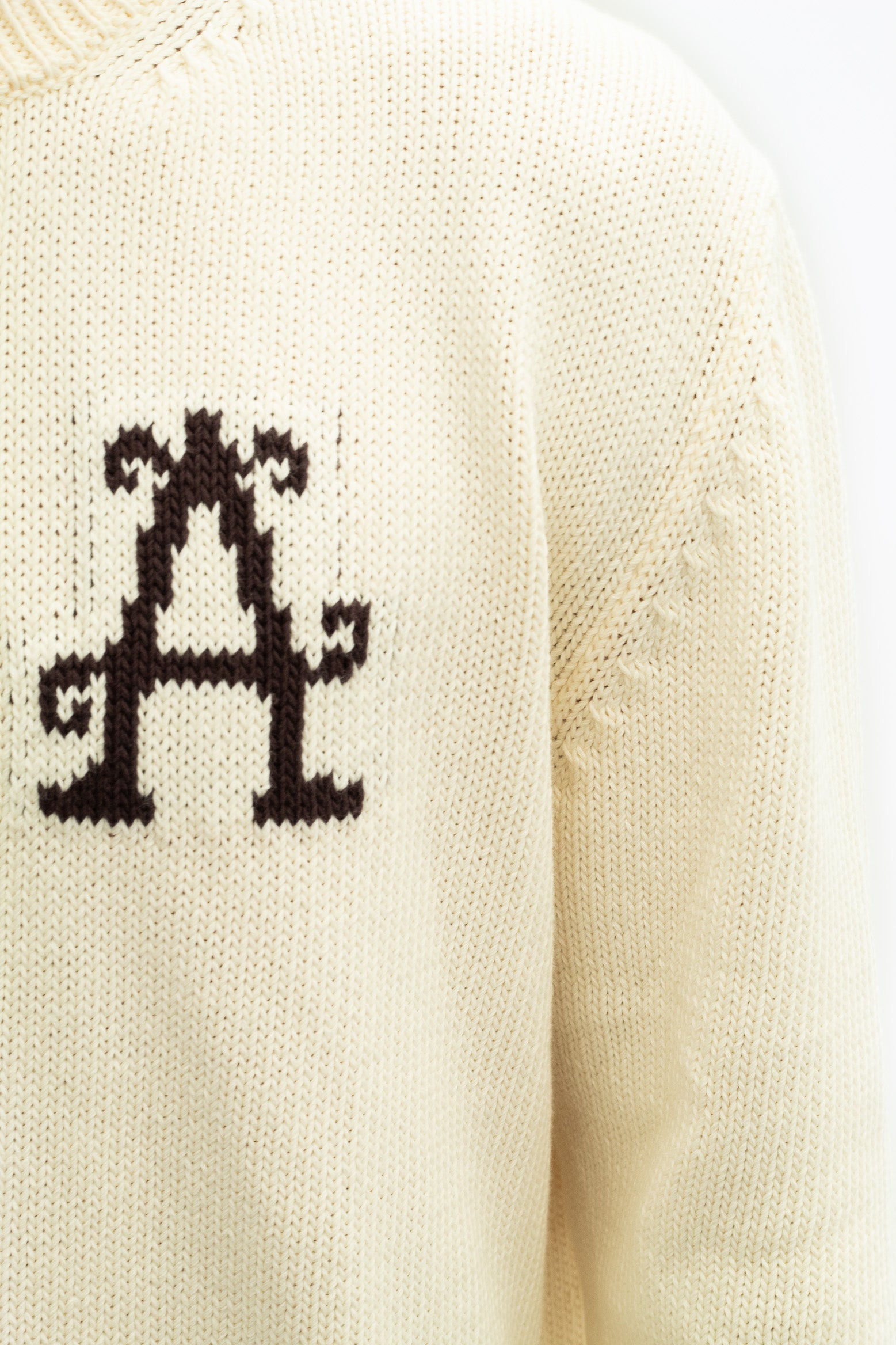 LA CARIÑOSA SWEATER.