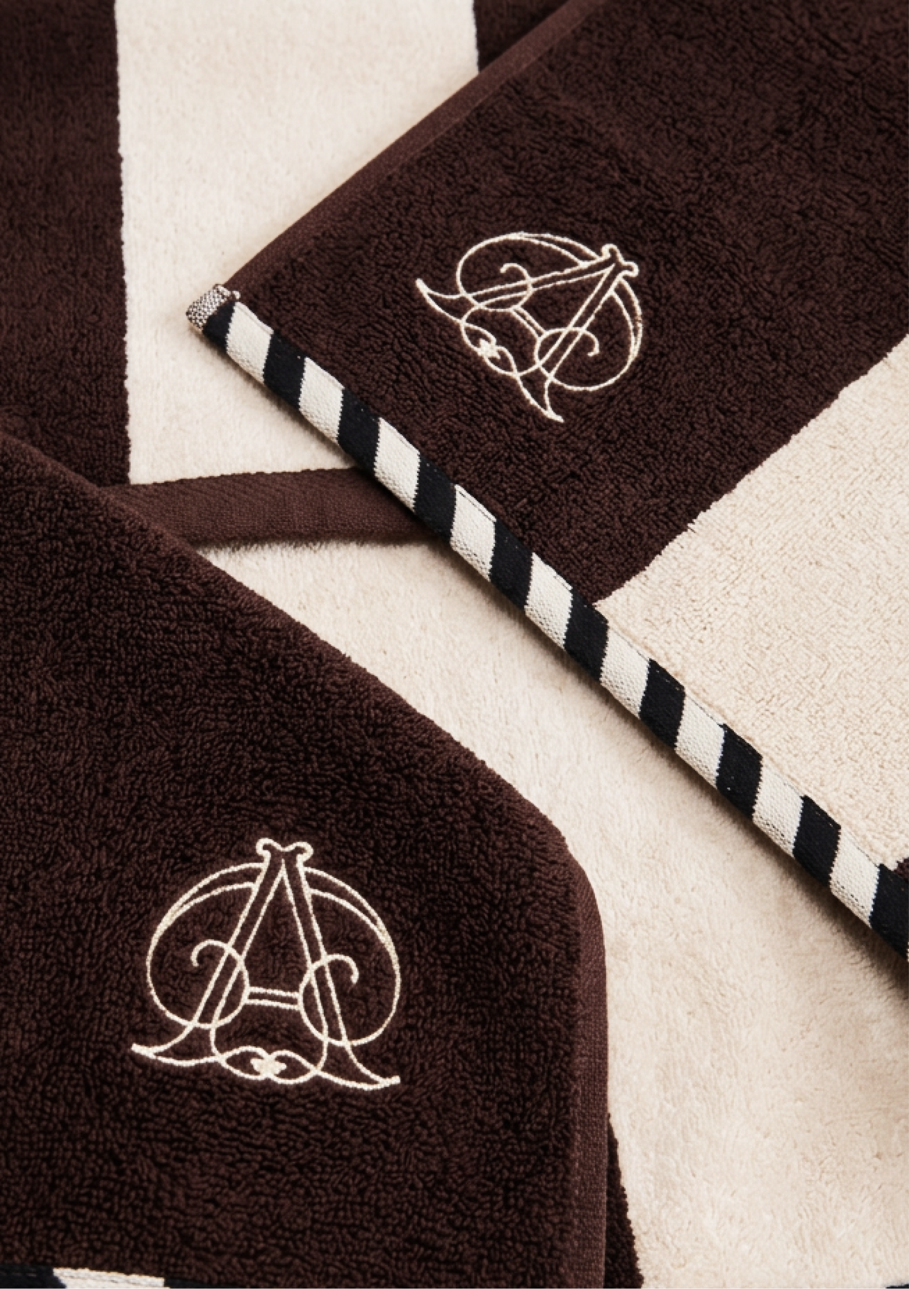 LA QUEMADA TOWEL.
