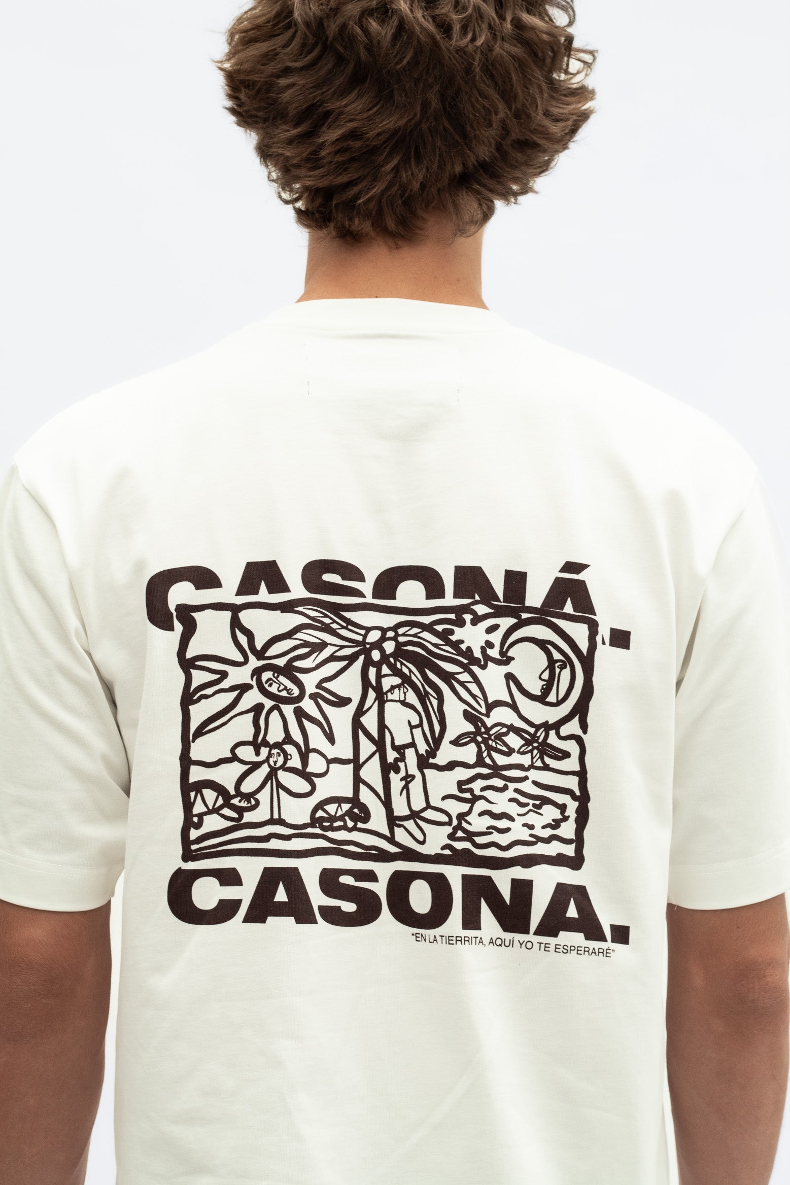 LA CASUAL PLAYERA T-SHIRT.