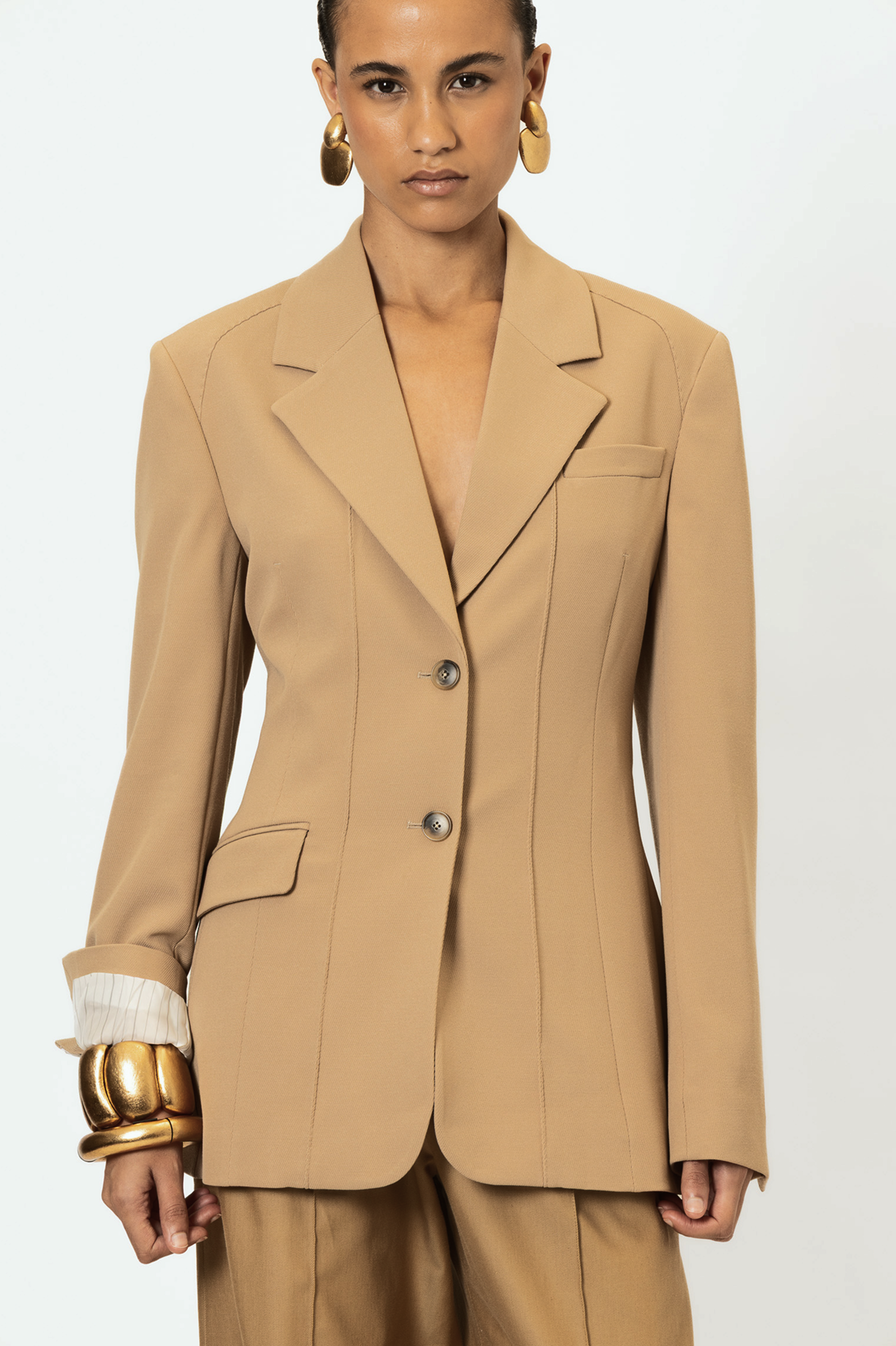 LA EJECUTIVA BLAZER.